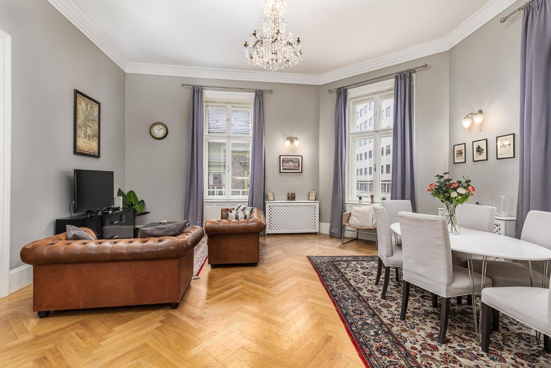 Spacious Victorian Residence By Grand Boulevard Budapest Bagian luar foto