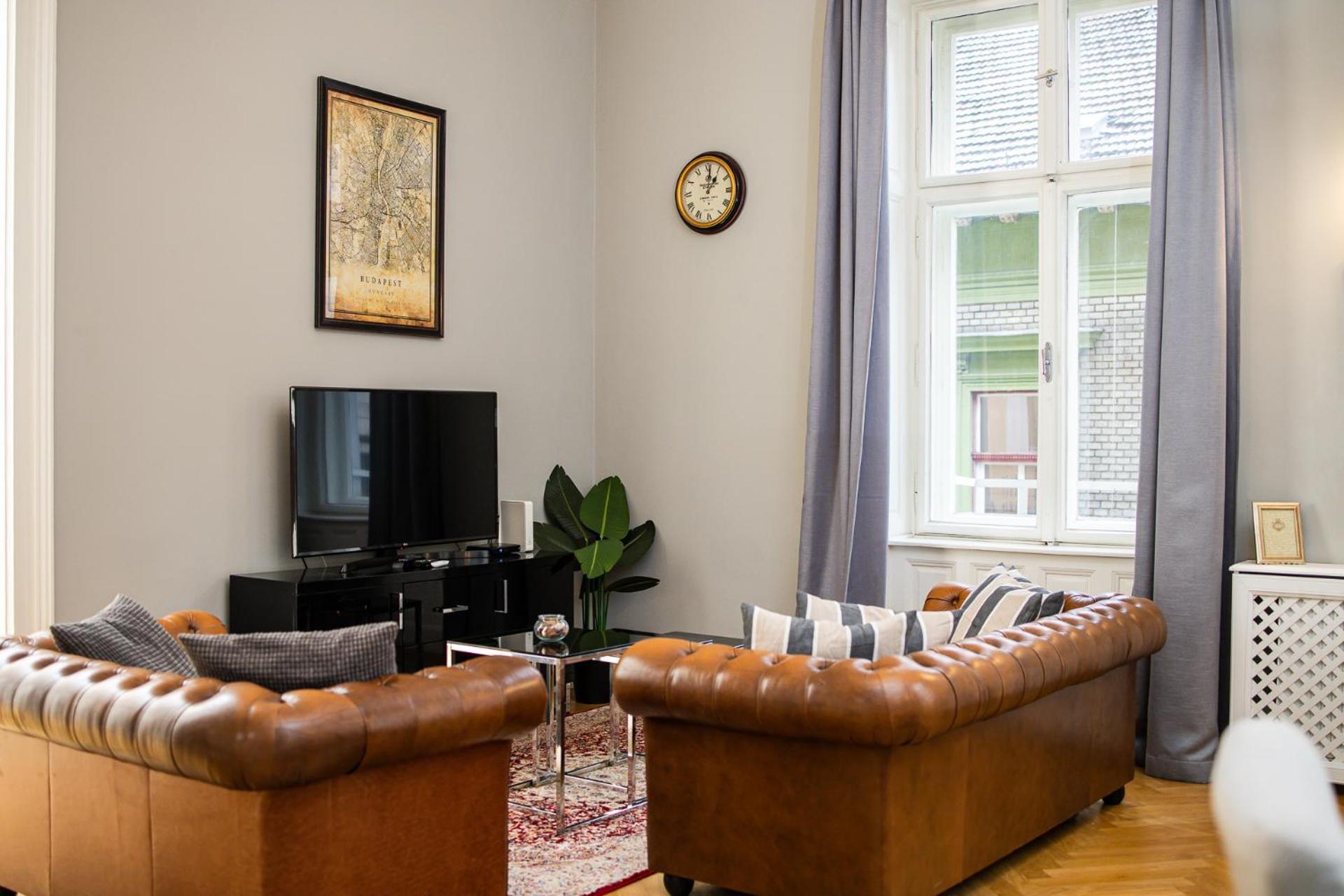 Spacious Victorian Residence By Grand Boulevard Budapest Bagian luar foto