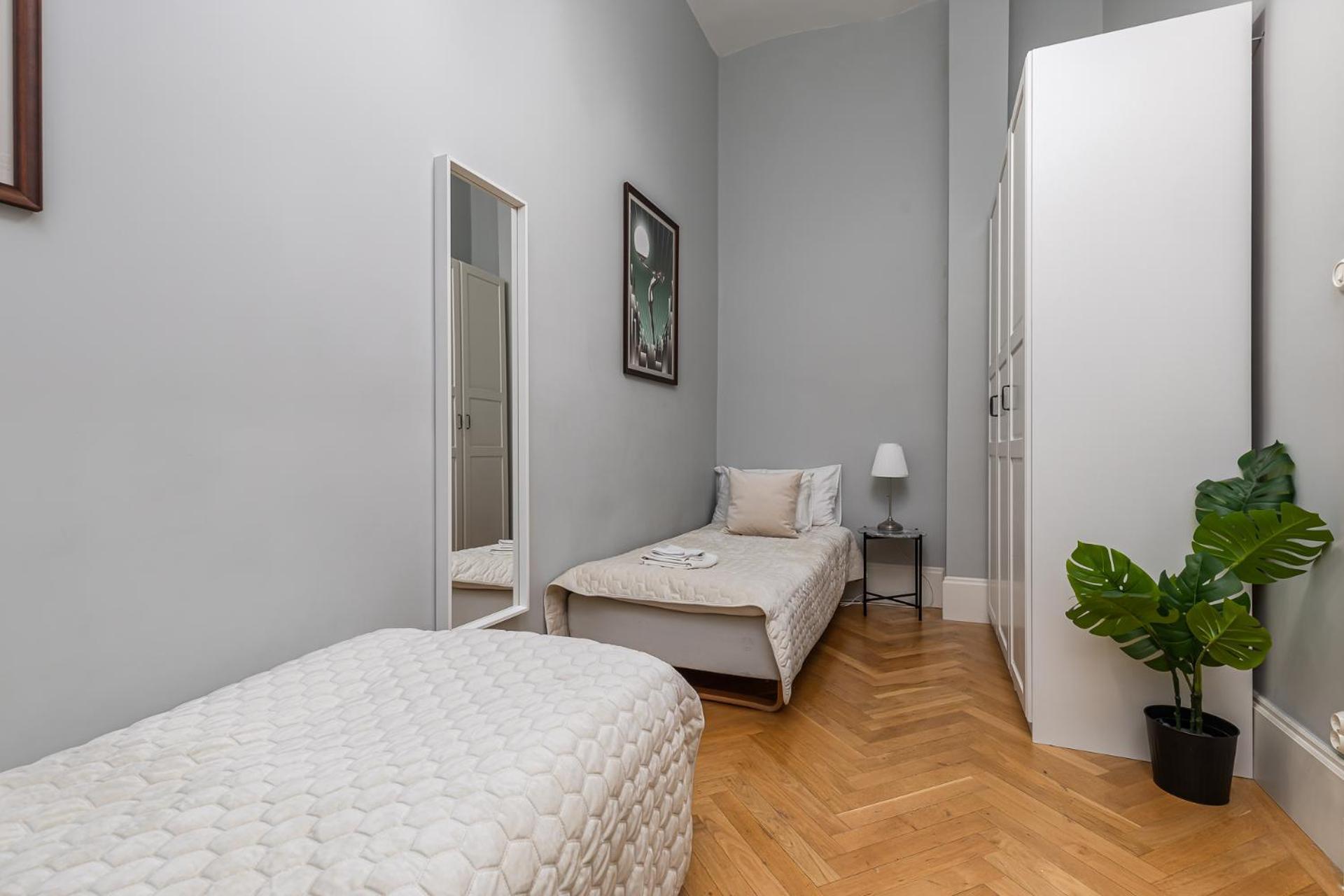 Spacious Victorian Residence By Grand Boulevard Budapest Bagian luar foto