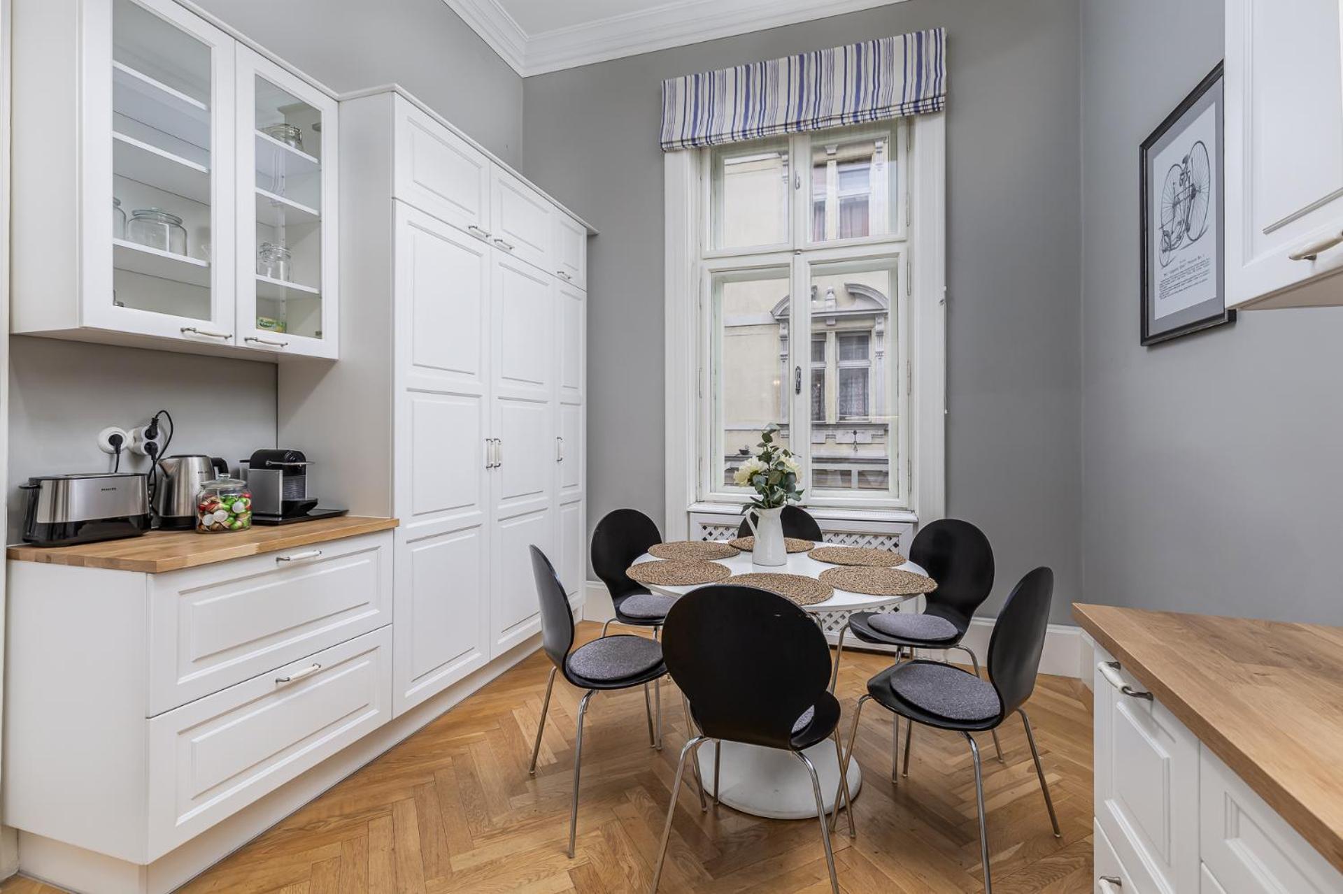Spacious Victorian Residence By Grand Boulevard Budapest Bagian luar foto